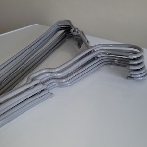 💙 Mainstays 8 pack gray bundle plastic clothing hangers